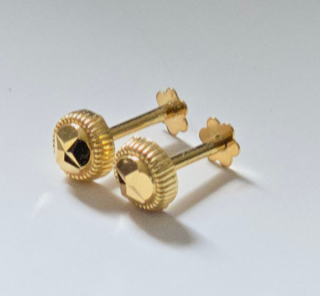 Raw Aura Facet Gold Stud